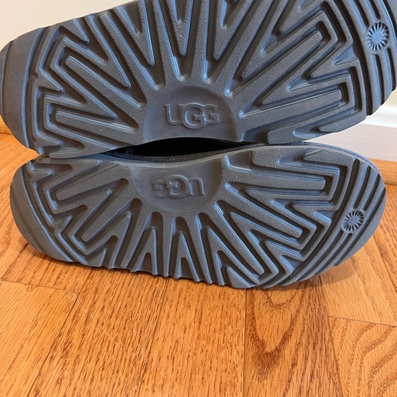 UGG classic boots short gray - Picture 5 of 6